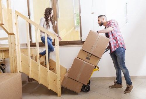 Local moving truck service for flats and houses in Queens Park